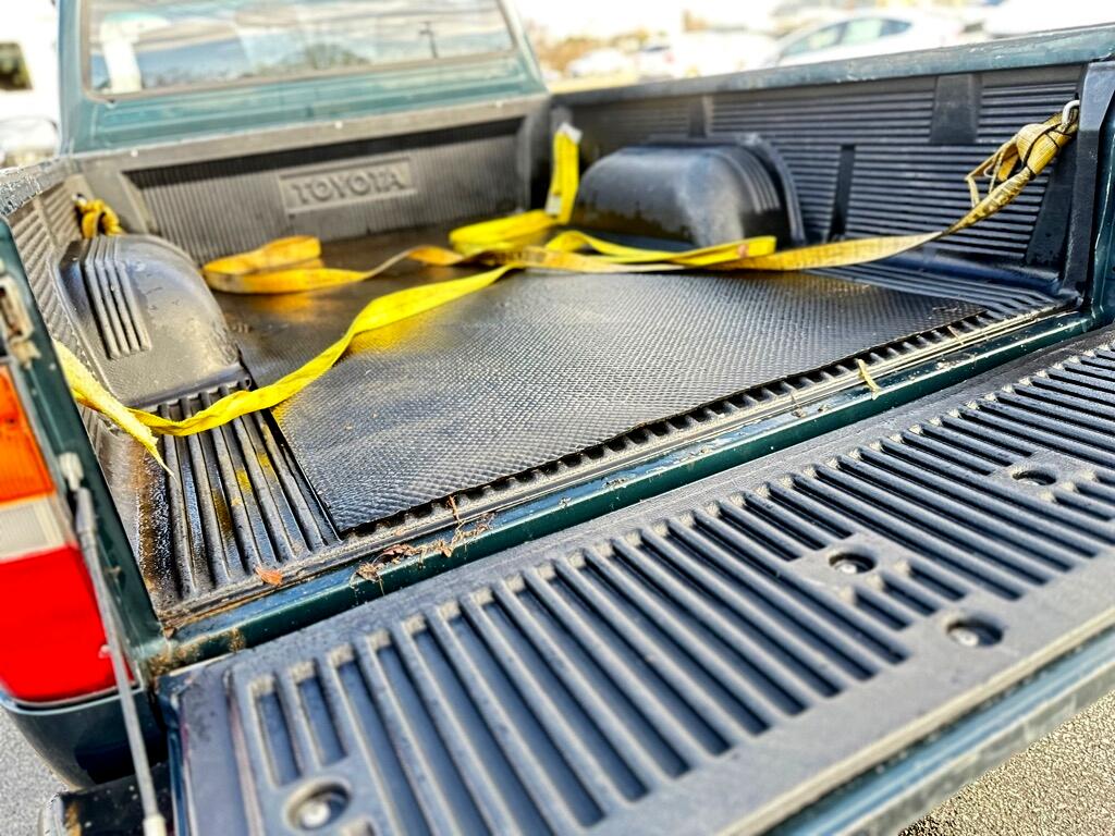 Toyota Tacoma Regular Cab 2WD 1997