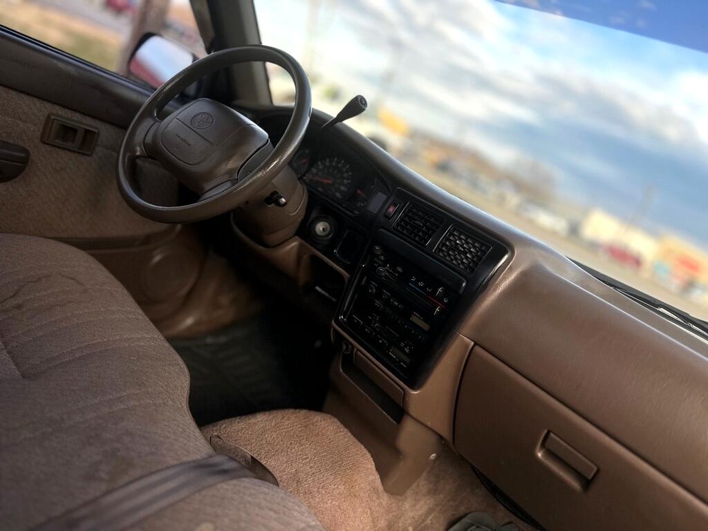Toyota Tacoma Regular Cab 2WD 1997