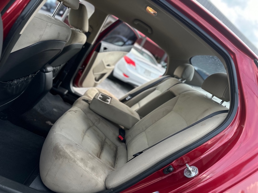 Kia Optima LX MT 2013