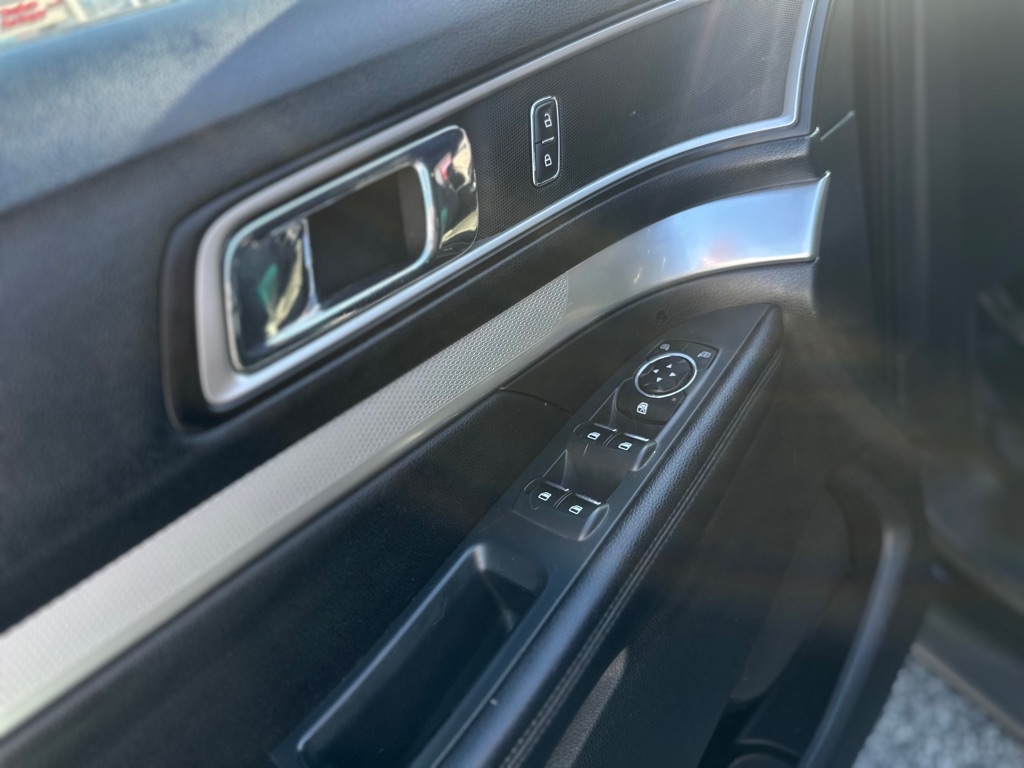 Ford Explorer XLT 4WD 2016