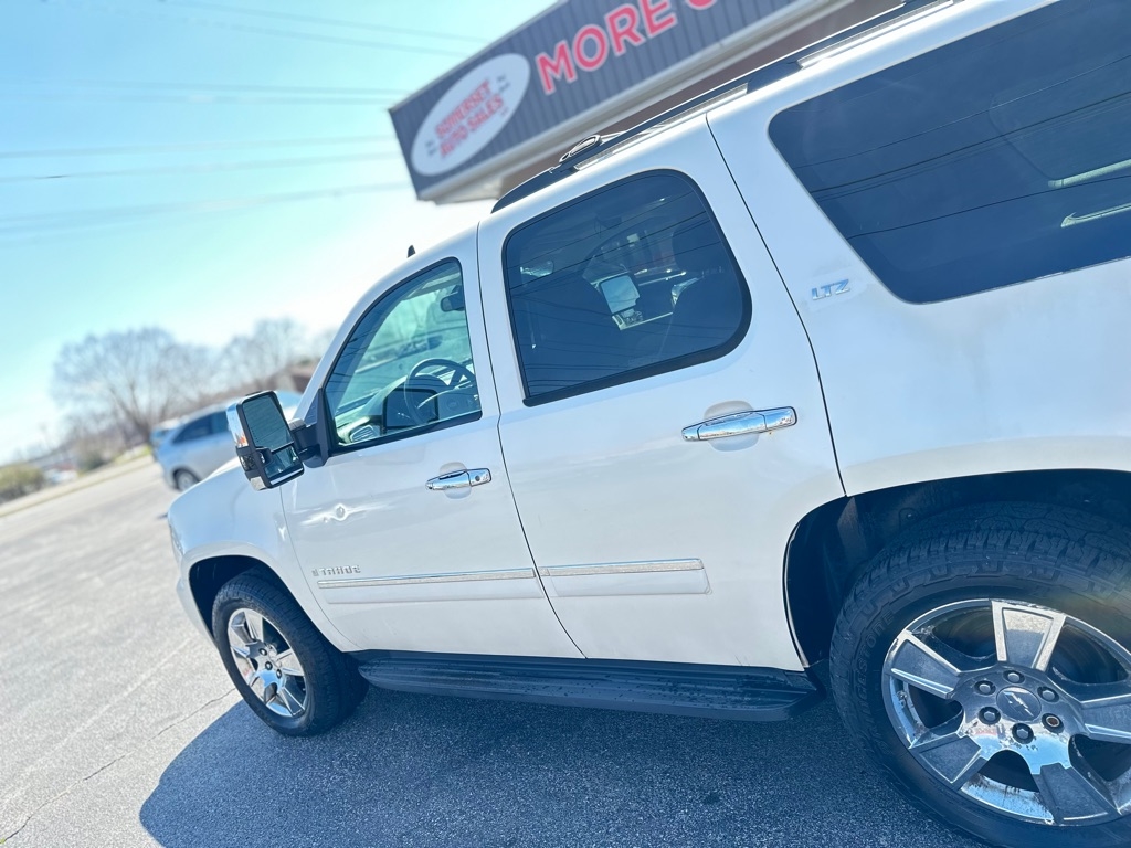 Chevrolet Tahoe  2009