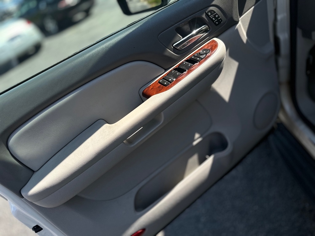 Chevrolet Tahoe  2009