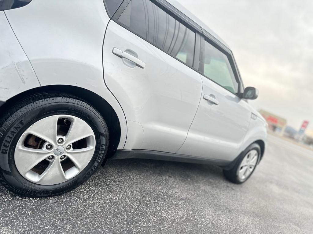 Kia Soul Base 6A 2016