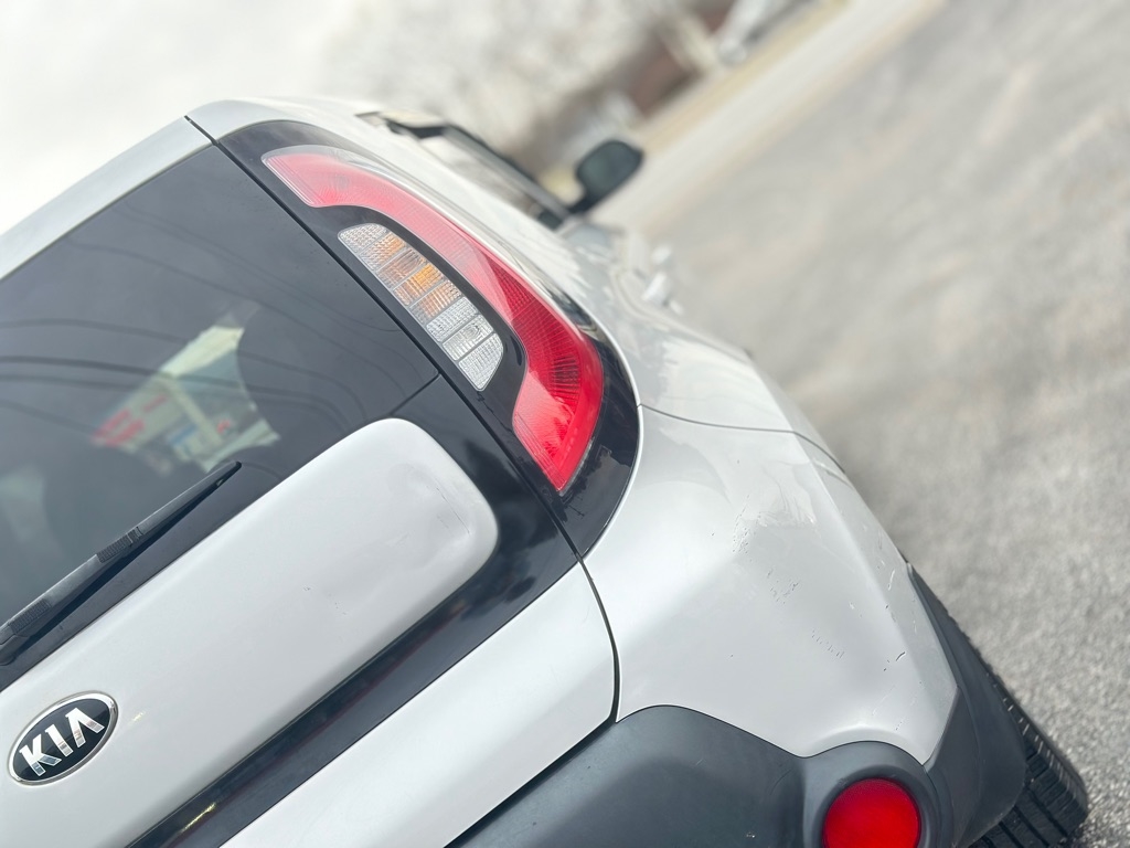 Kia Soul Base 6A 2016