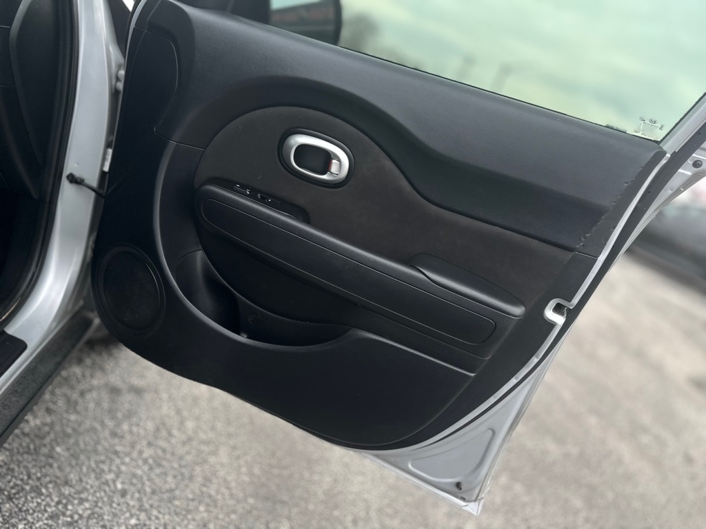 Kia Soul Base 6A 2016