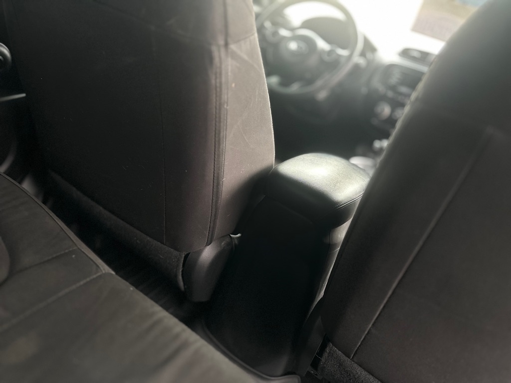 Kia Soul Base 6A 2016