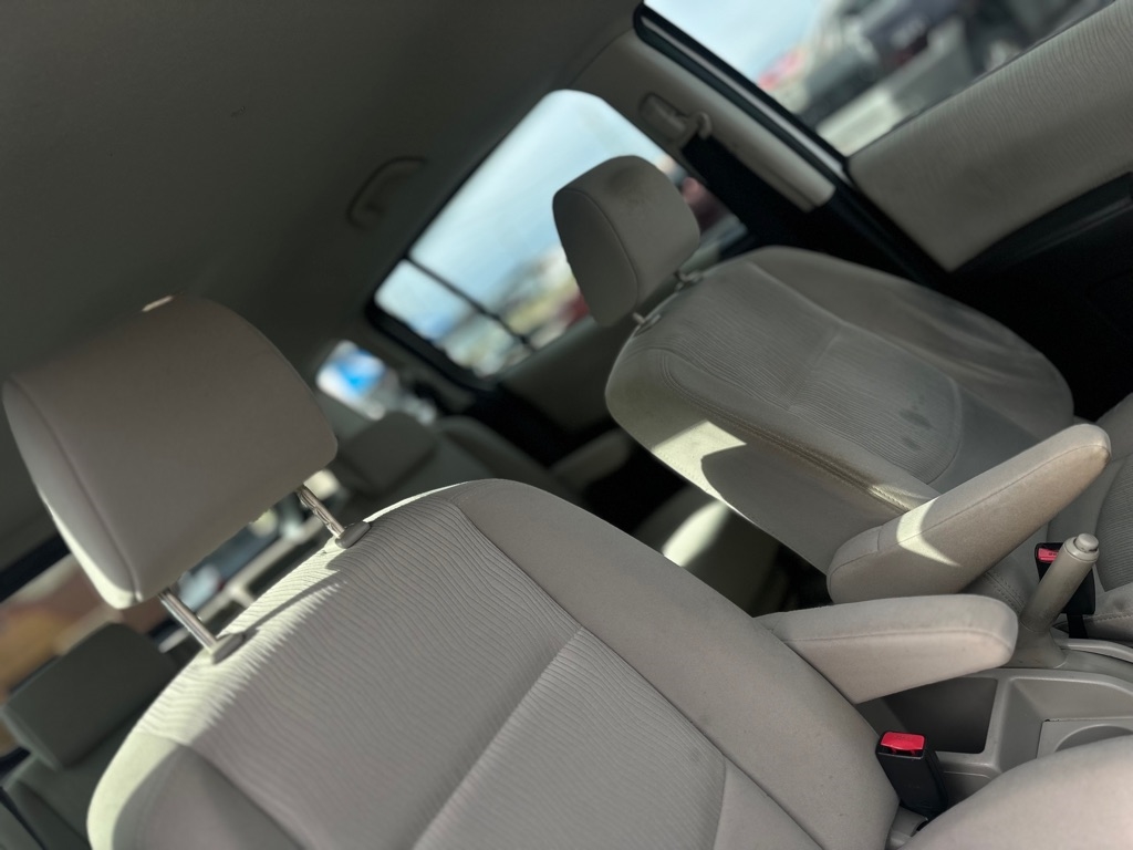 Mazda MAZDA5 Sport 2010