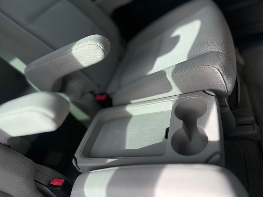 Mazda MAZDA5 Sport 2010