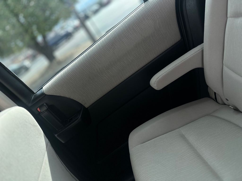 Mazda MAZDA5 Sport 2010