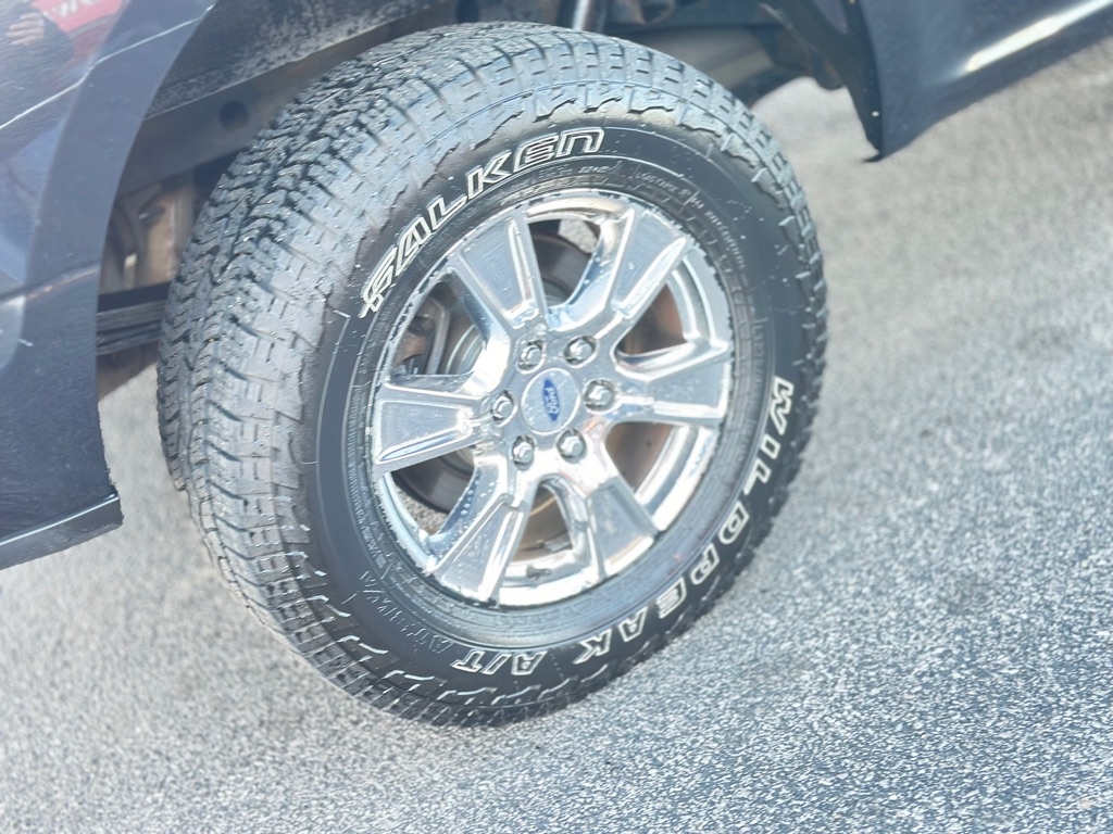 Ford F-150 XL SuperCrew 5.5-ft. Bed 4WD 2015