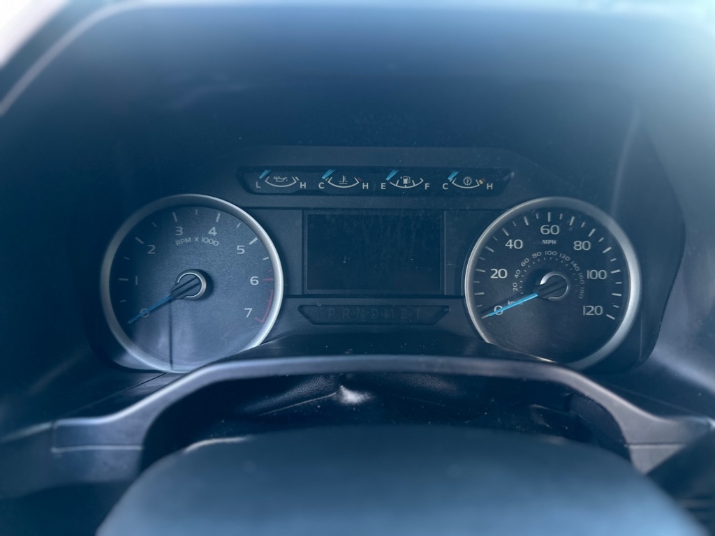 Ford F-150 XL SuperCrew 5.5-ft. Bed 4WD 2015