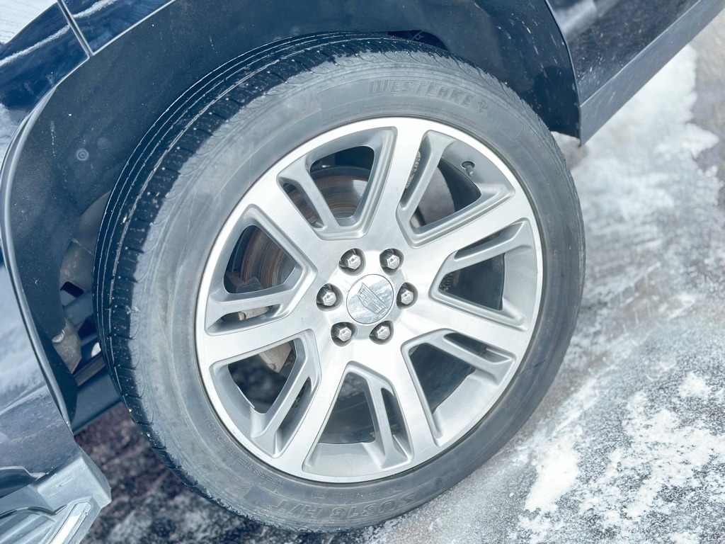 Cadillac Escalade Luxury 4WD 2016