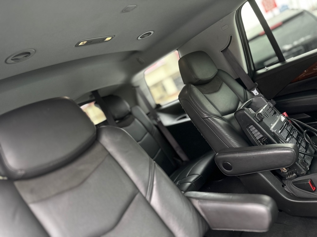 Cadillac Escalade Luxury 4WD 2016