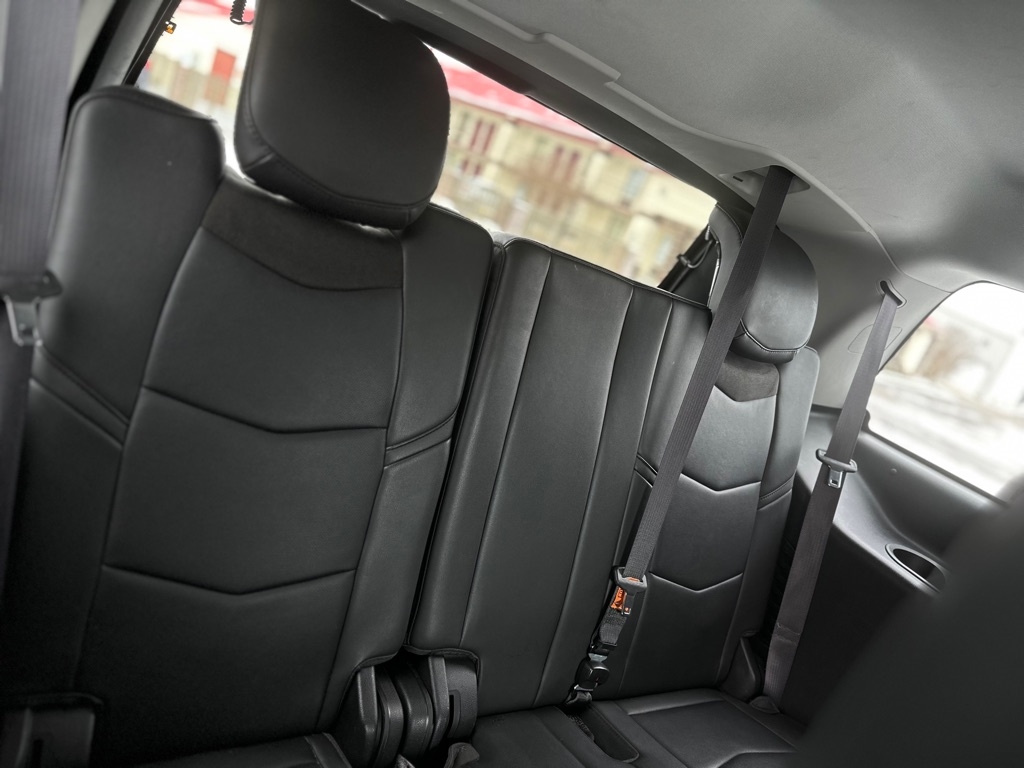 Cadillac Escalade Luxury 4WD 2016