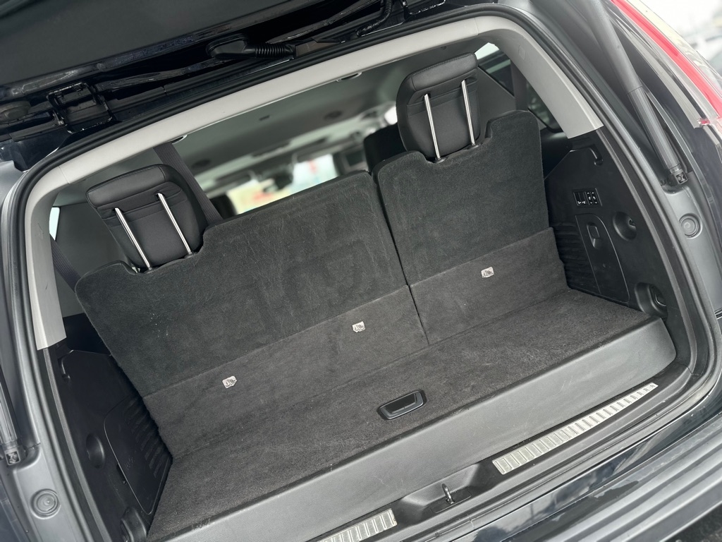 Cadillac Escalade Luxury 4WD 2016