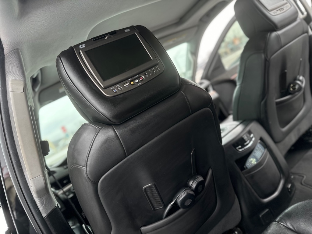 Cadillac Escalade Luxury 4WD 2016