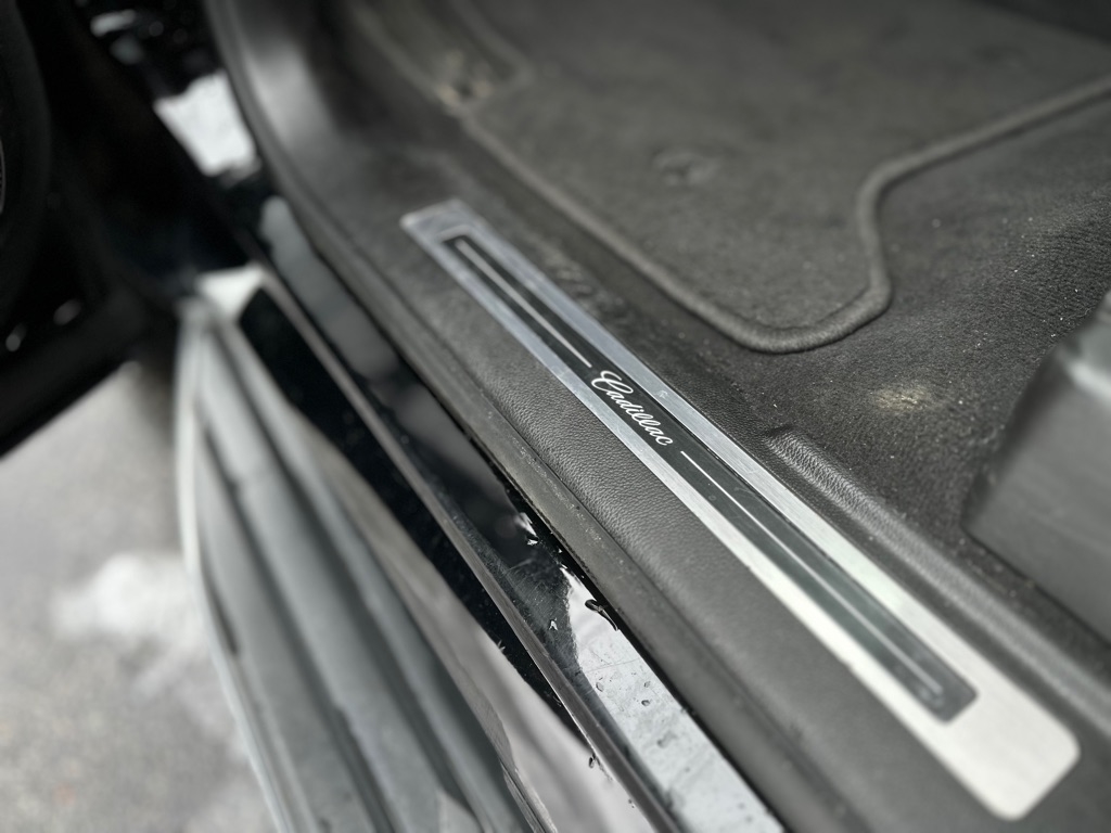 Cadillac Escalade Luxury 4WD 2016