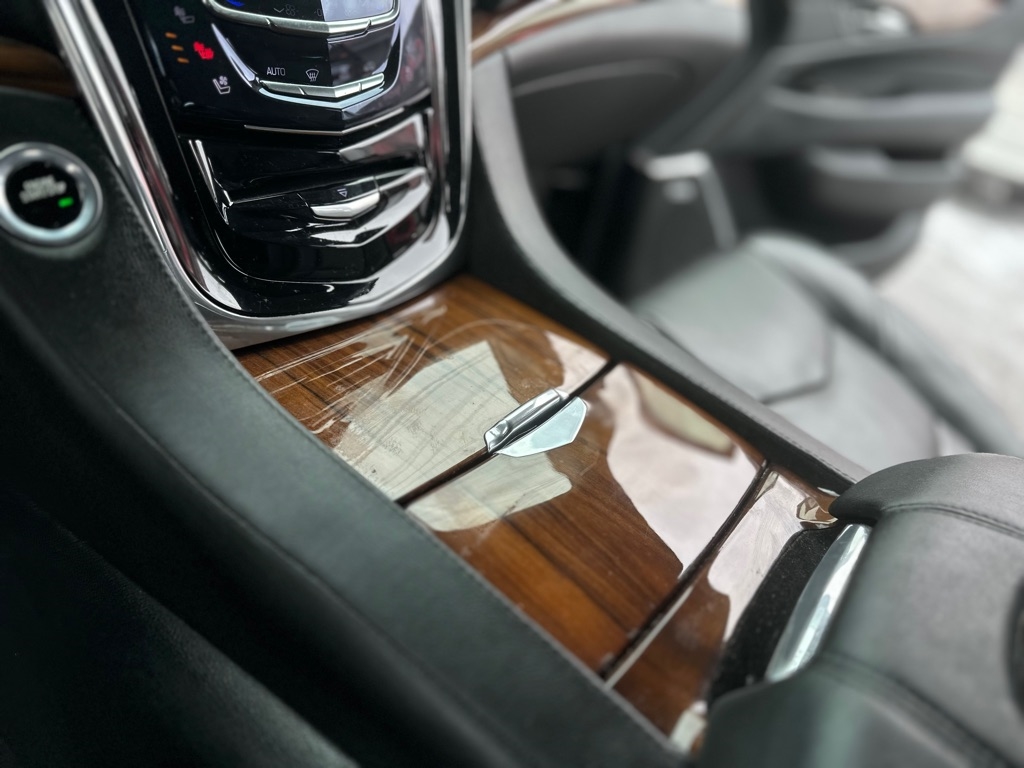 Cadillac Escalade Luxury 4WD 2016