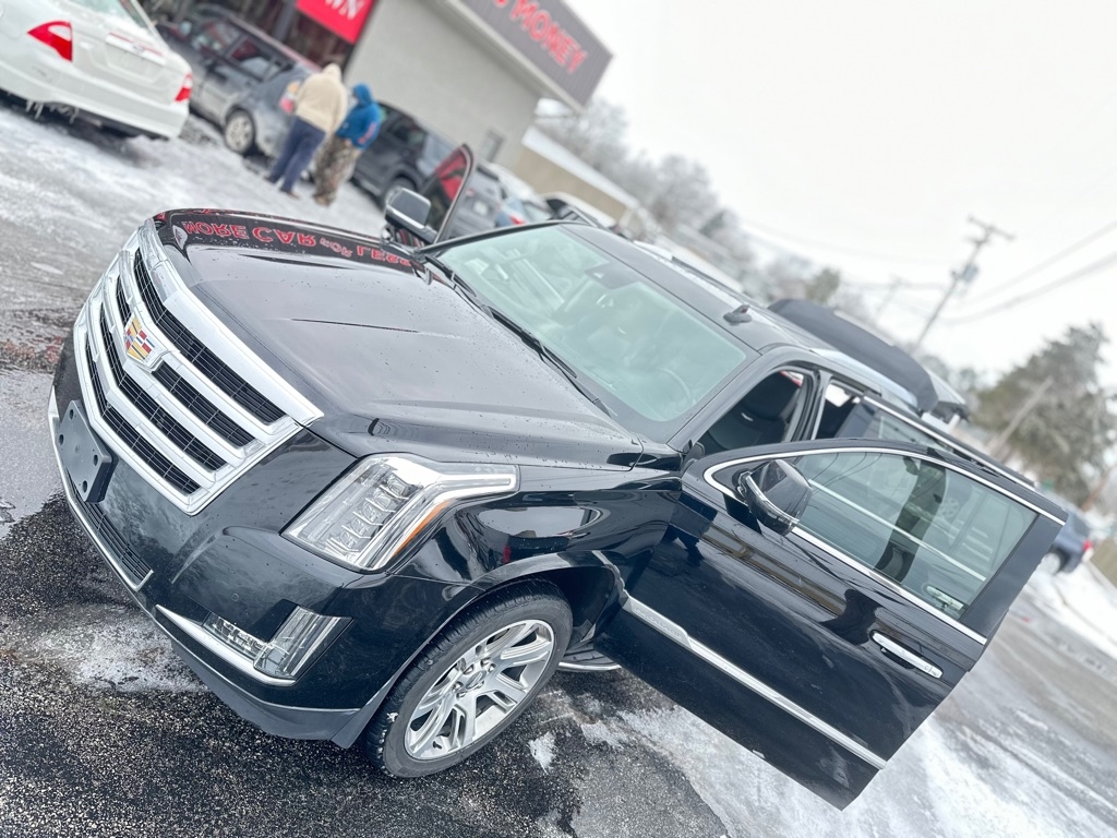 Cadillac Escalade Luxury 4WD 2016