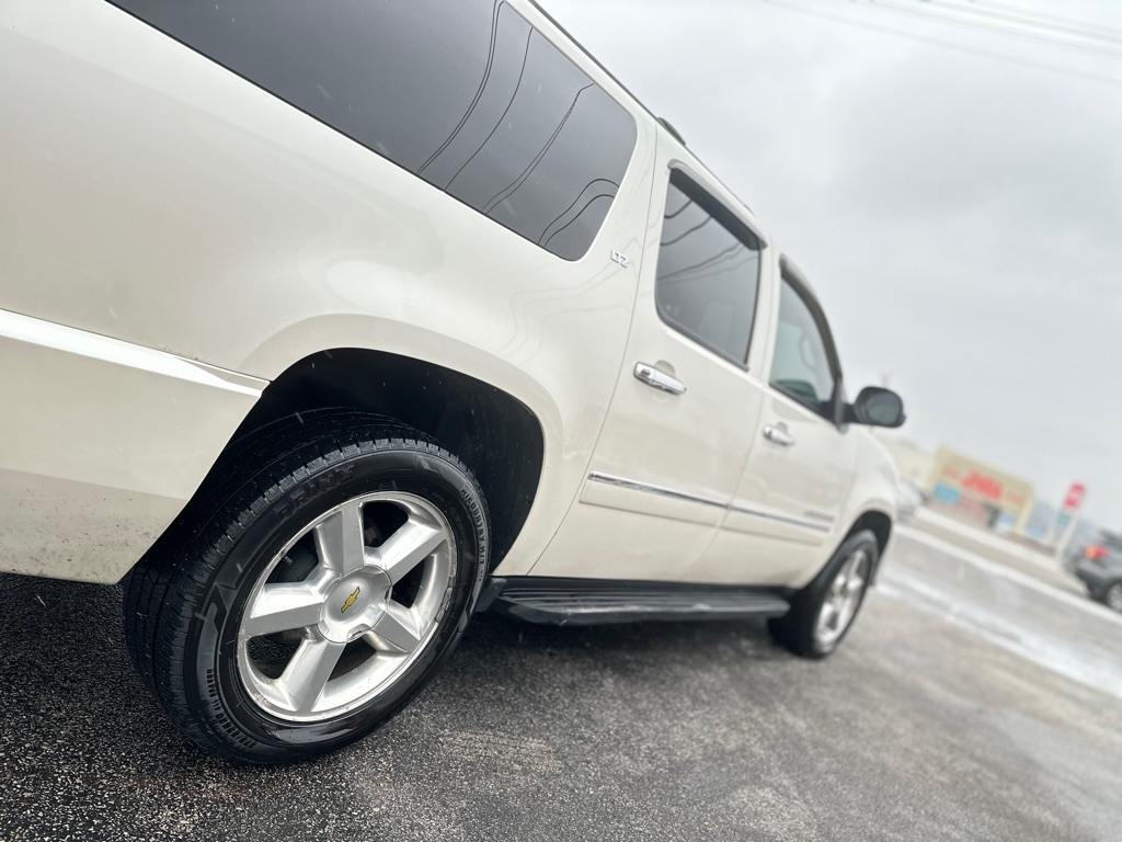 Chevrolet Suburban LTZ 1500 4WD 2010