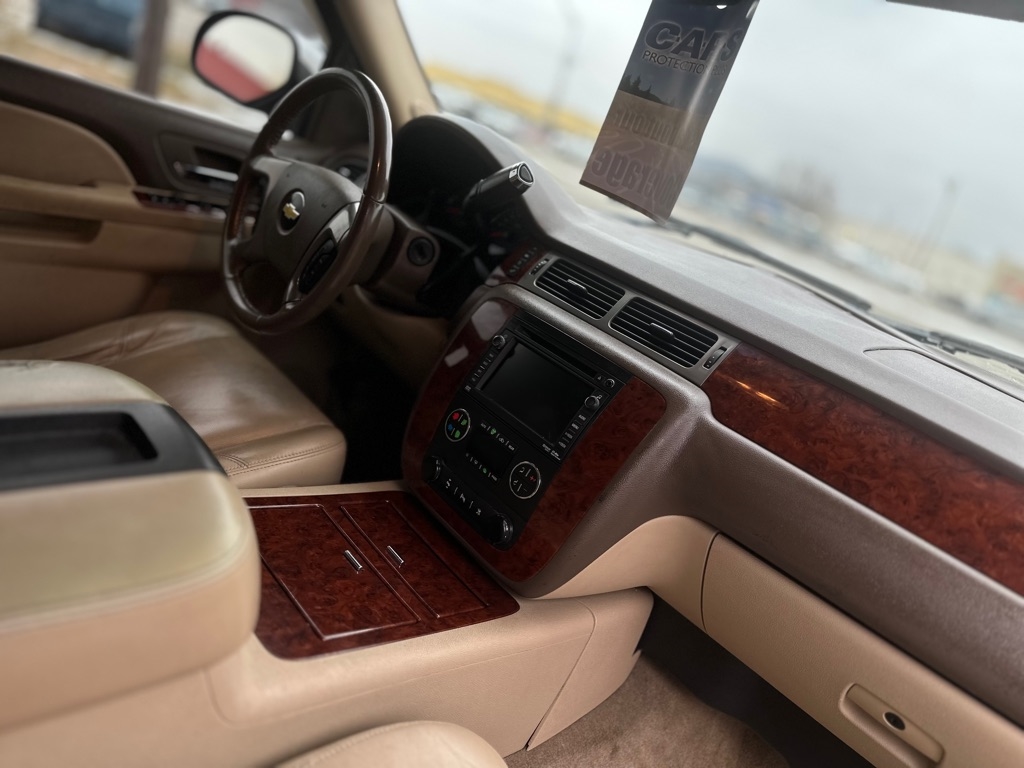 Chevrolet Suburban LTZ 1500 4WD 2010