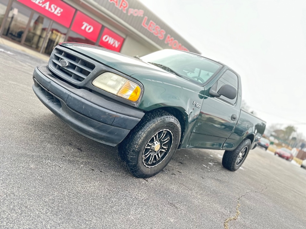 2003 Ford F-150 XL 2WD