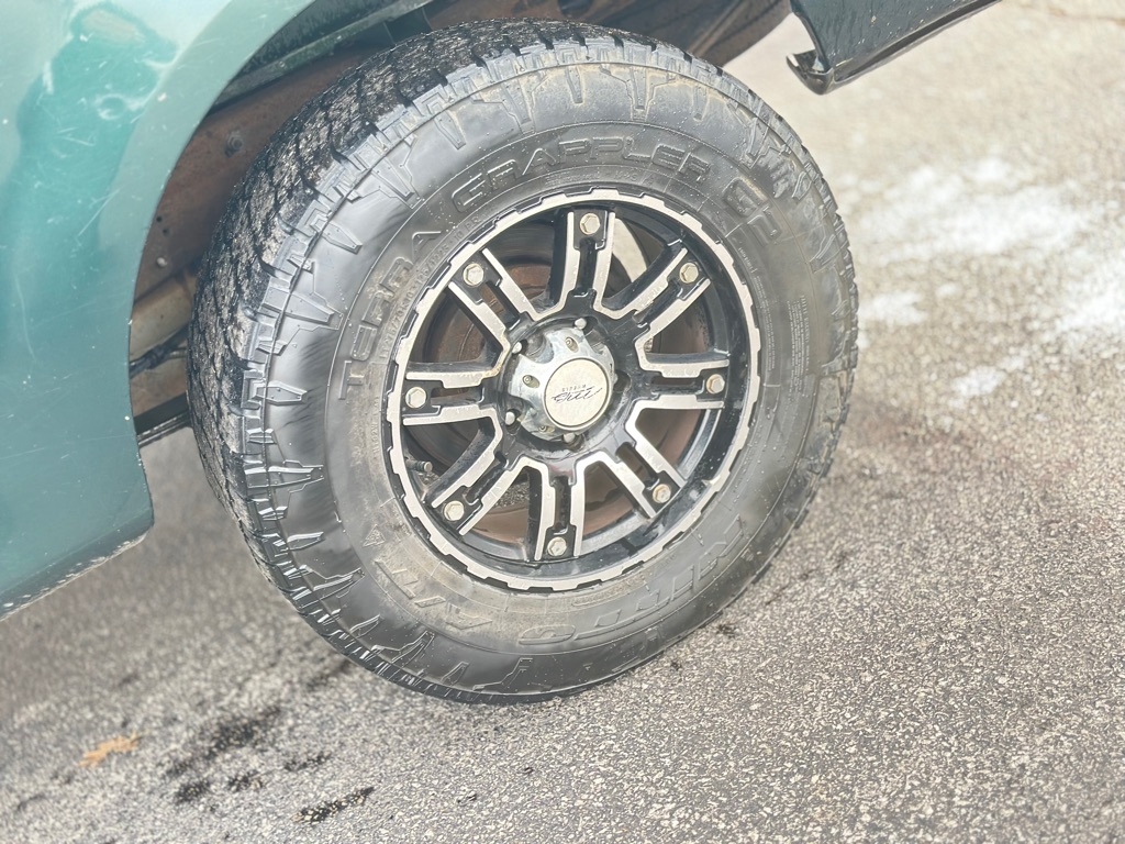 Ford F-150 XL 2WD 2003