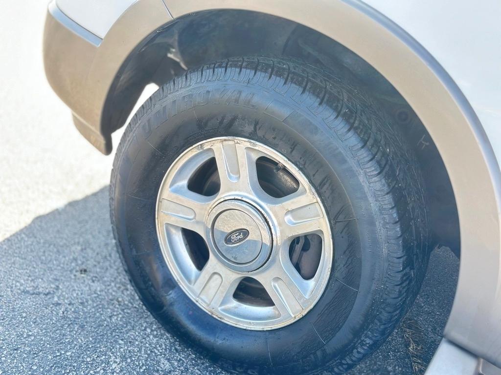 Ford Expedition Eddie Bauer 5.4L 4WD 2004