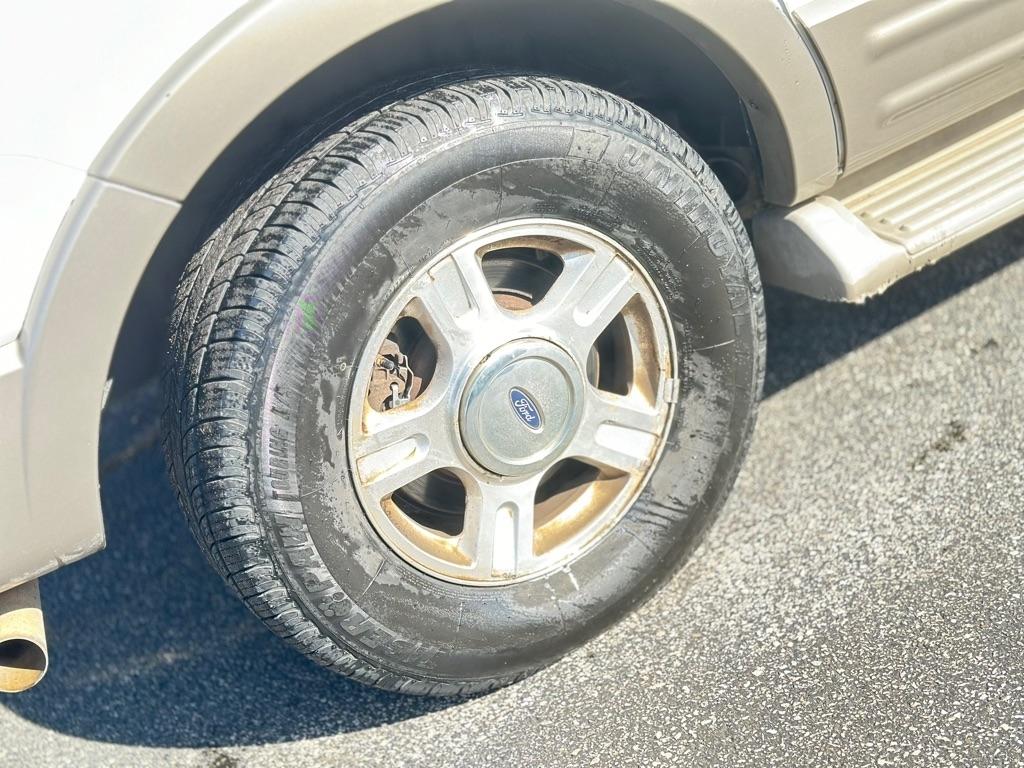 Ford Expedition Eddie Bauer 5.4L 4WD 2004