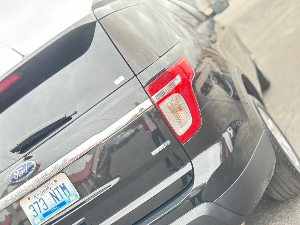 Ford Explorer Base 4WD 2013