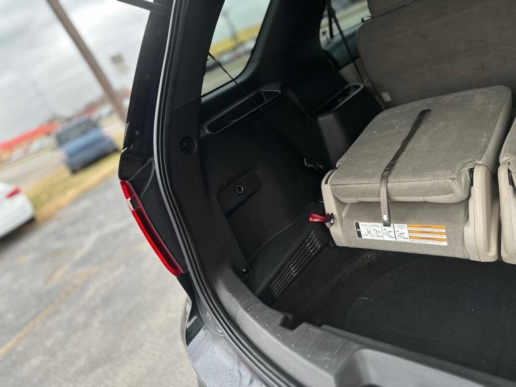 Ford Explorer Base 4WD 2013