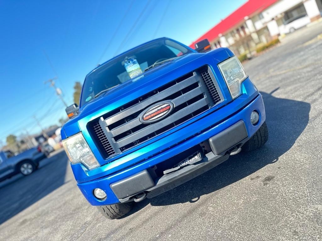 Ford F-150 XL SuperCab 8-ft. Bed 4WD 2010