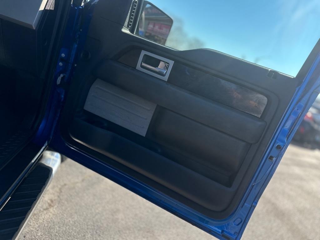 Ford F-150 XL SuperCab 8-ft. Bed 4WD 2010