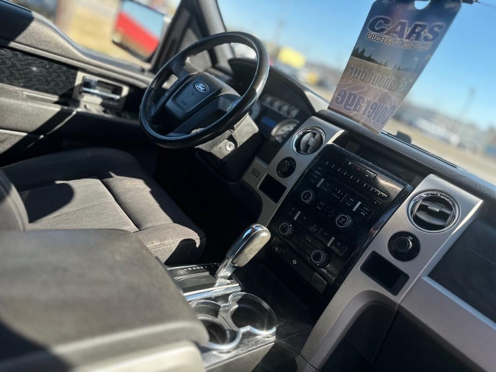 Ford F-150 XL SuperCab 8-ft. Bed 4WD 2010