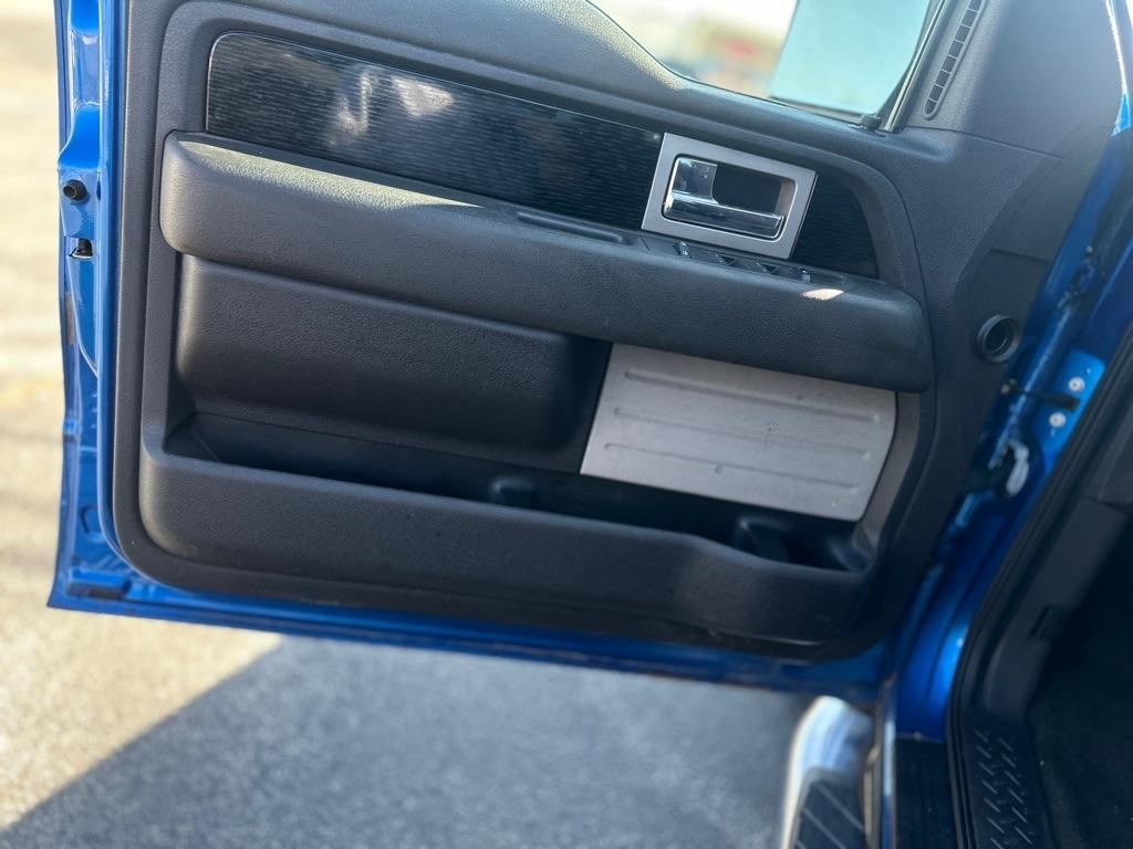 Ford F-150 XL SuperCab 8-ft. Bed 4WD 2010