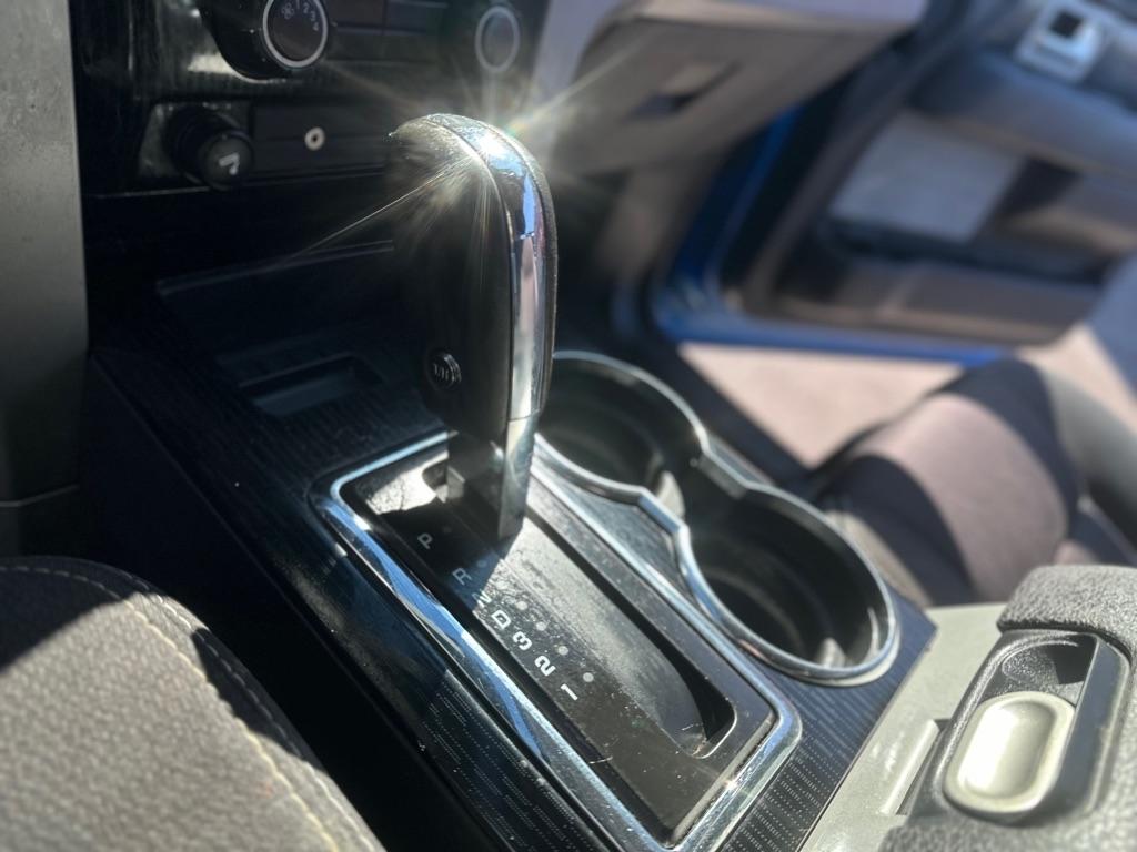 Ford F-150 XL SuperCab 8-ft. Bed 4WD 2010