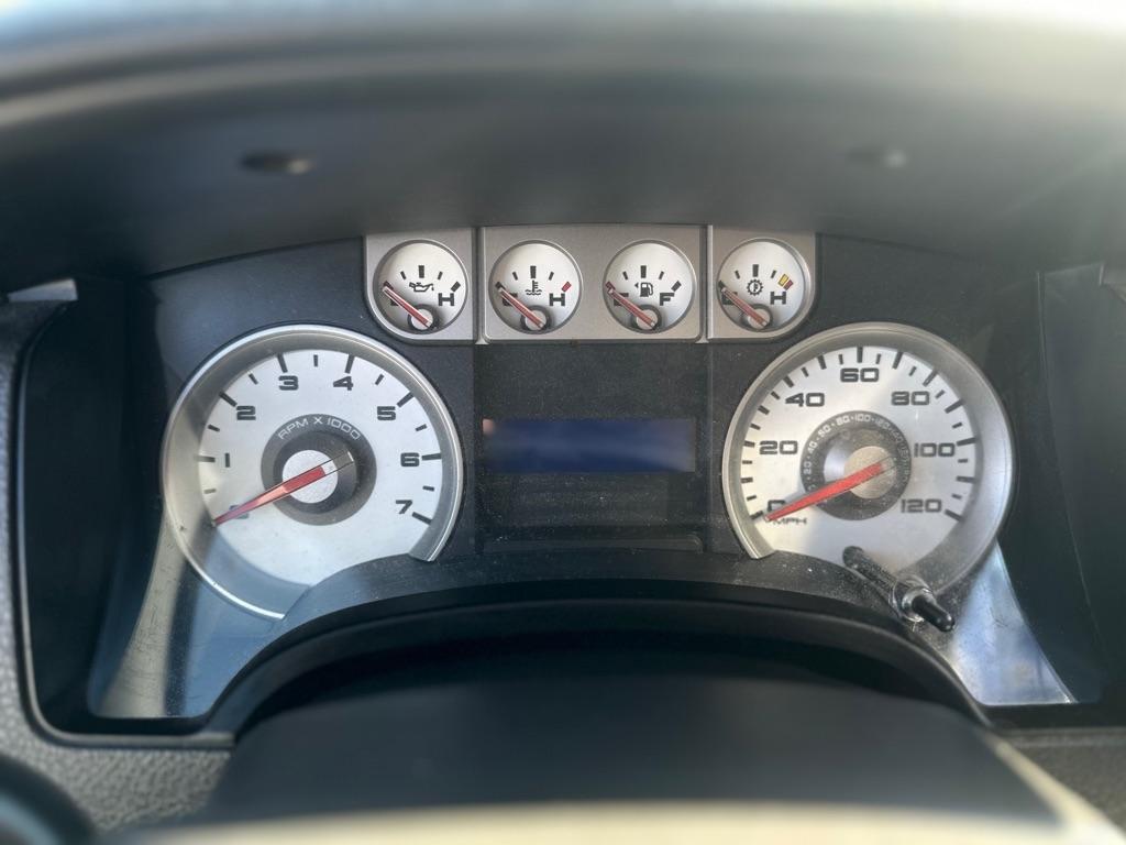 Ford F-150 XL SuperCab 8-ft. Bed 4WD 2010