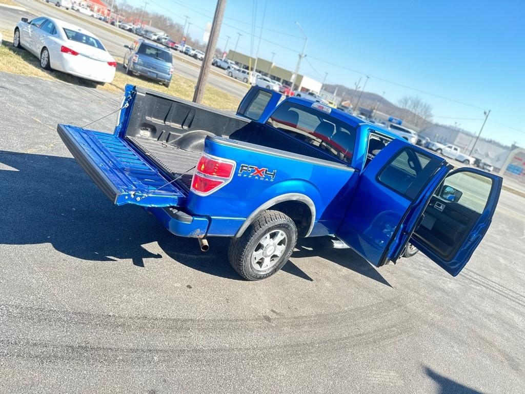 Ford F-150 XL SuperCab 8-ft. Bed 4WD 2010