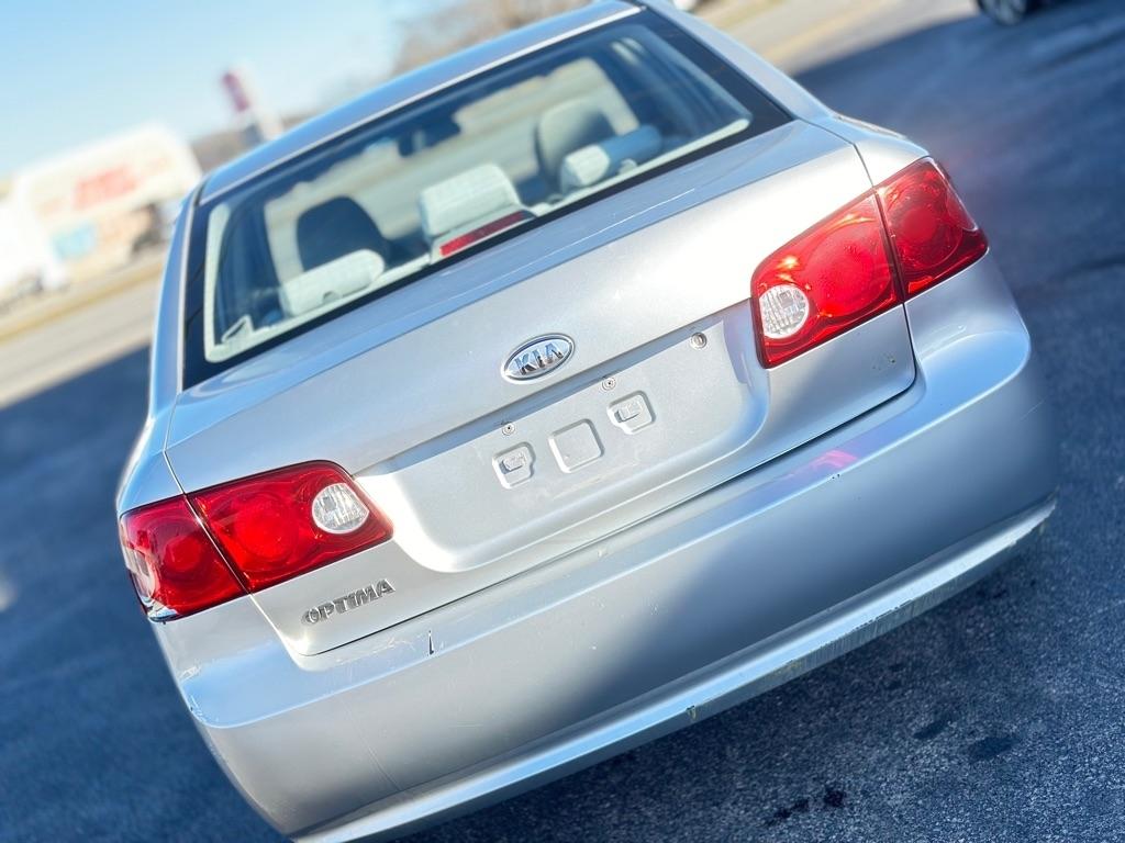 Kia Optima LX 2008