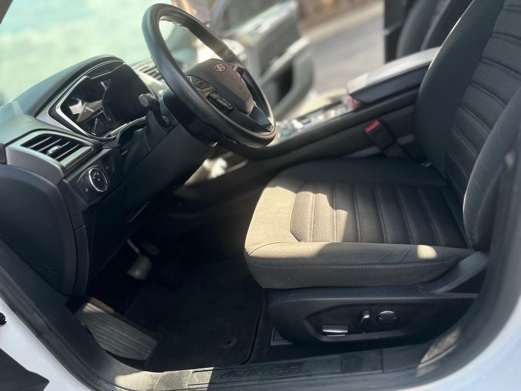 Ford Fusion SE 2017