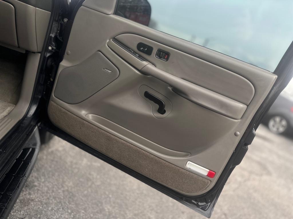 Chevrolet Tahoe 4WD 2005