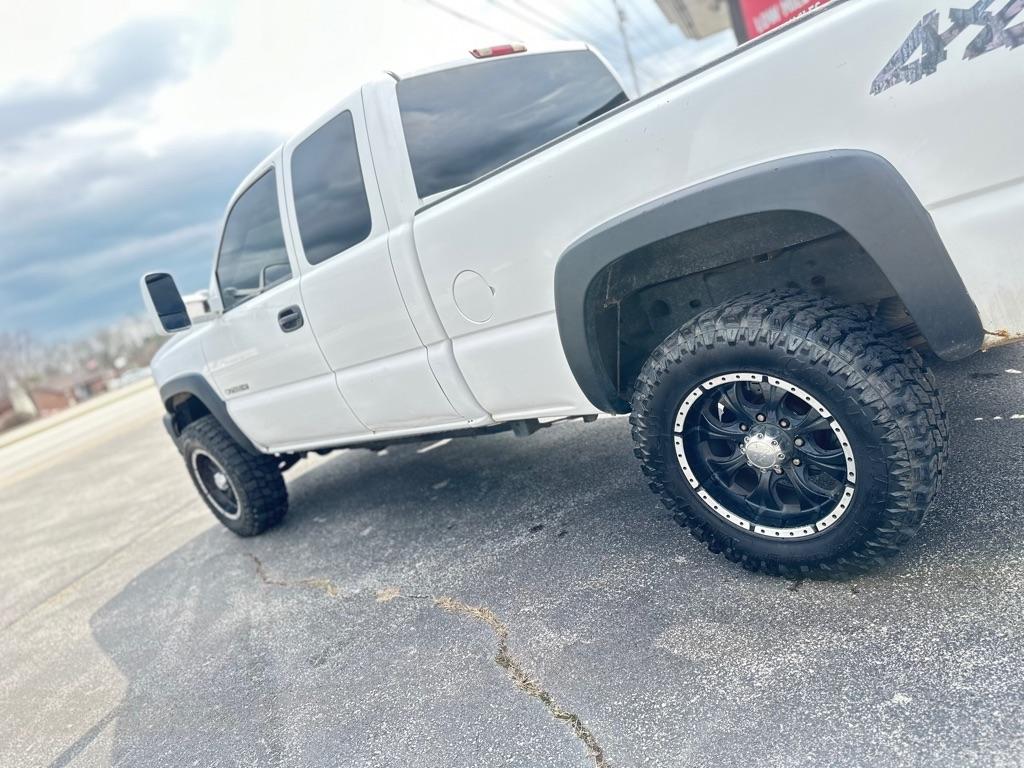 Chevrolet Silverado 2500HD Work Truck Ext. Cab Long Bed 4WD 2005