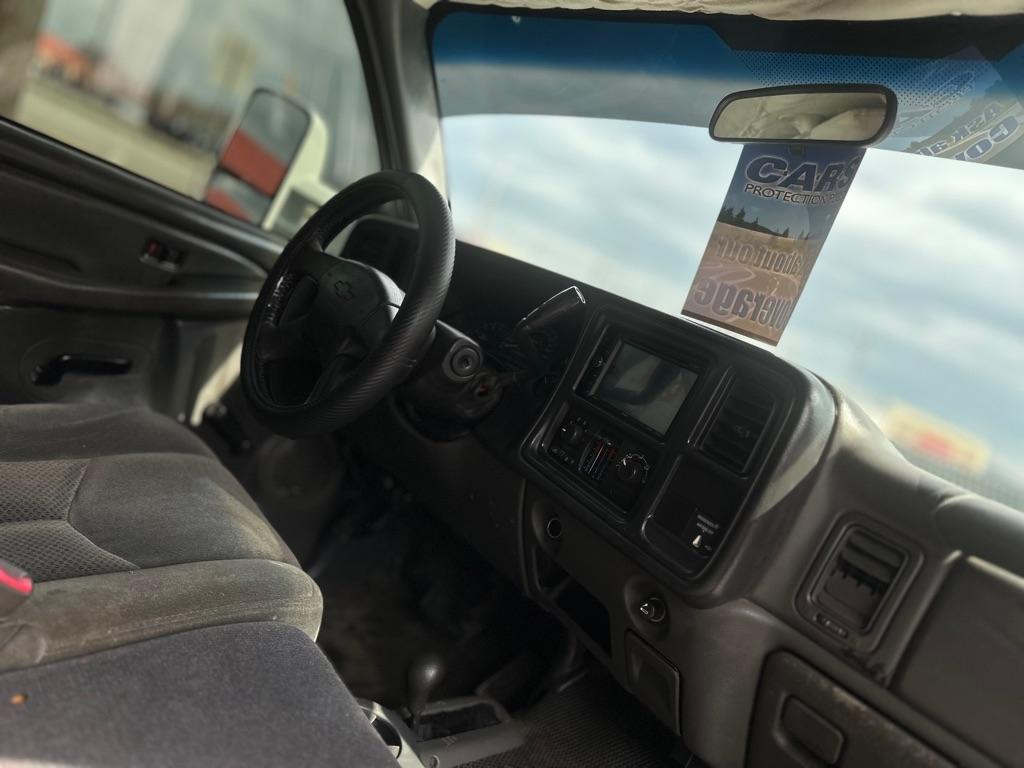 Chevrolet Silverado 2500HD Work Truck Ext. Cab Long Bed 4WD 2005