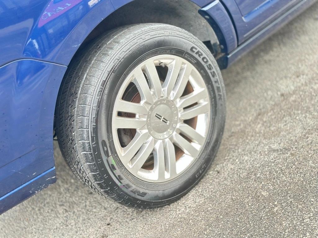 Lincoln Navigator 4WD 2011