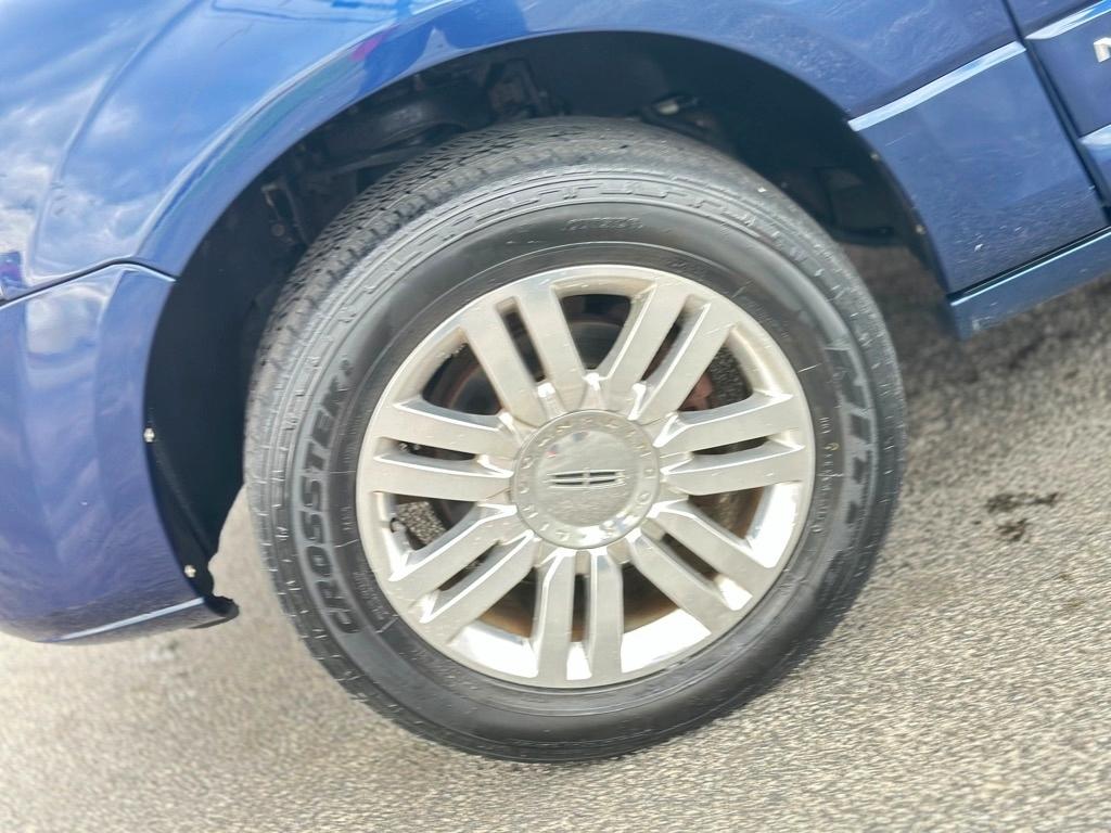 Lincoln Navigator 4WD 2011