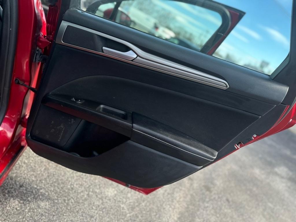 Ford Fusion Hybrid SE 2020