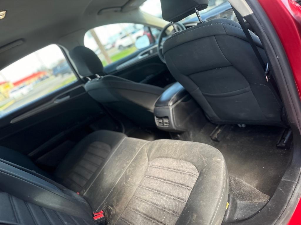 Ford Fusion Hybrid SE 2020