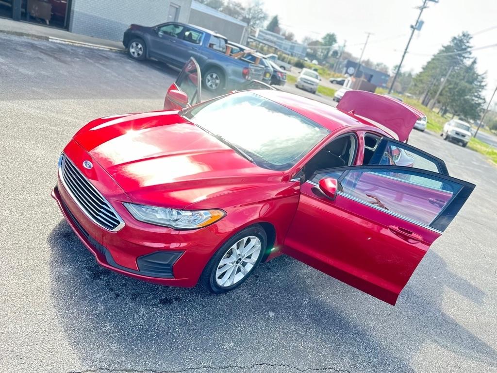 Ford Fusion Hybrid SE 2020