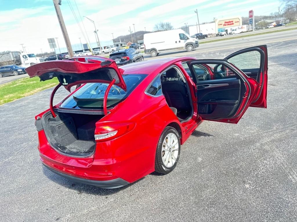 Ford Fusion Hybrid SE 2020