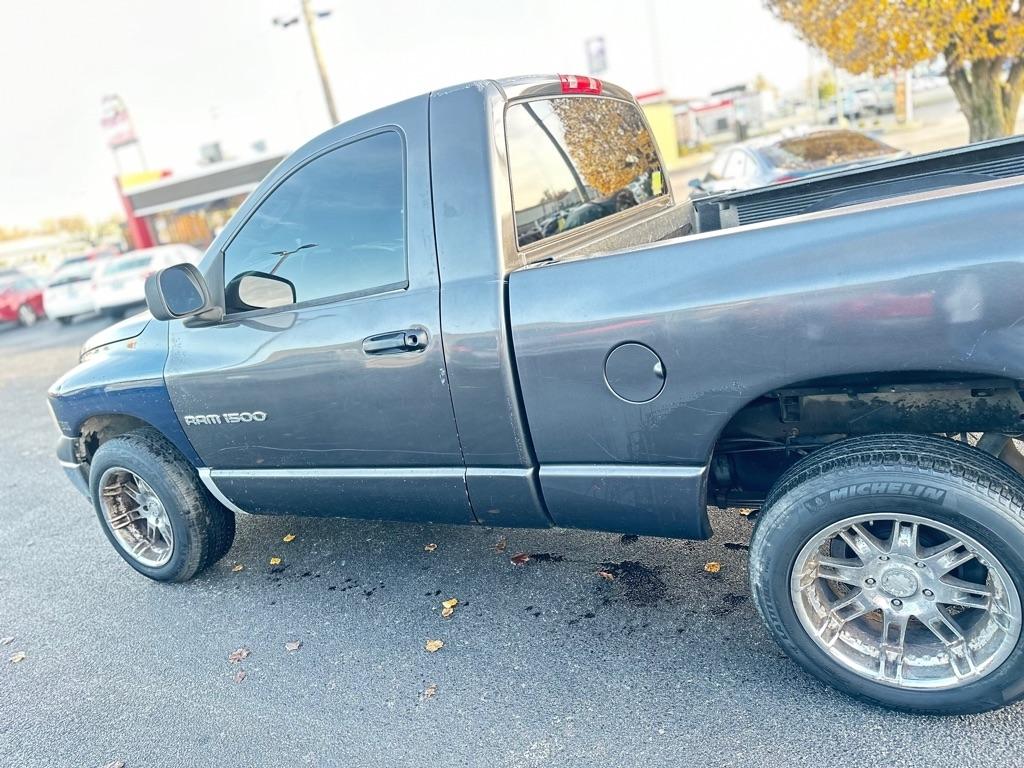 Dodge Ram 1500 ST 2WD 2004